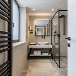 Cora Hotel