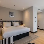 Cora Hotel