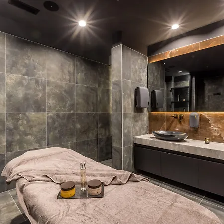 Hotel Cora 4*
