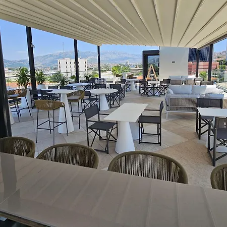 Cora 4* スプリト