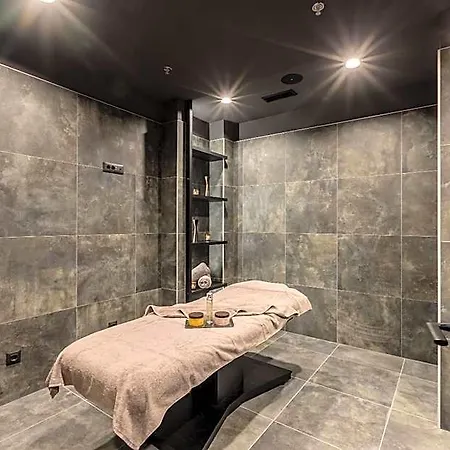 Cora Hotel 4*