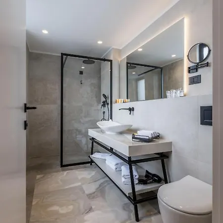 Cora Hotel 4*